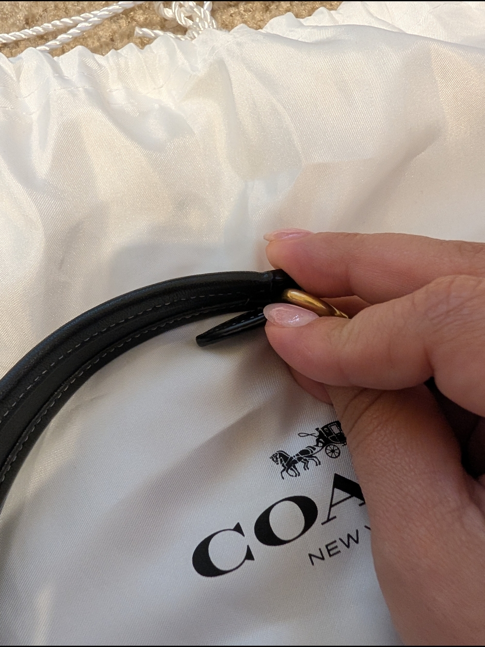 Coach Swing Zip 20 - Picture 5 of 5